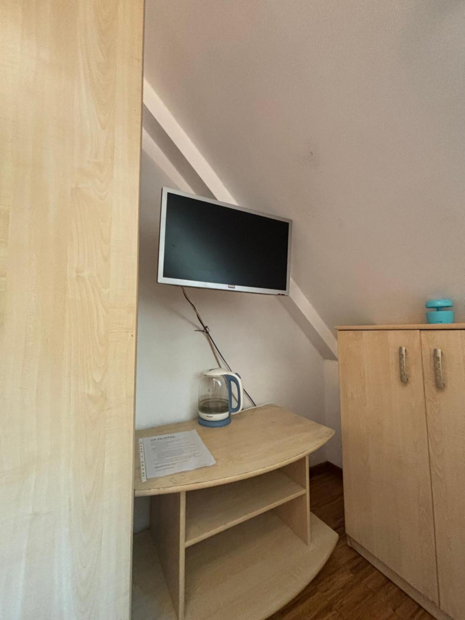 Hostel Nuove Frontiere Nysa Eksteriør bilde